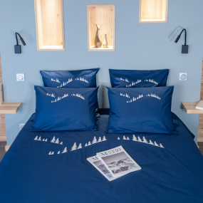 Duvet cover night blue fir...